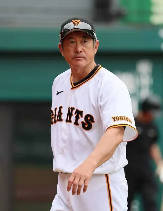 石井琢朗2軍監督